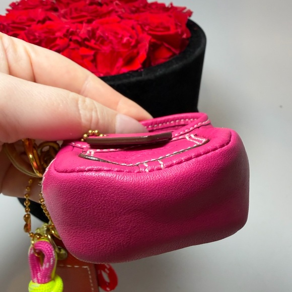SOLD Vintage Coach Mini Hobo Ergo Key Ring/Bag Charm Pink Leather Mini Bag Y2K - Picture 8 of 9